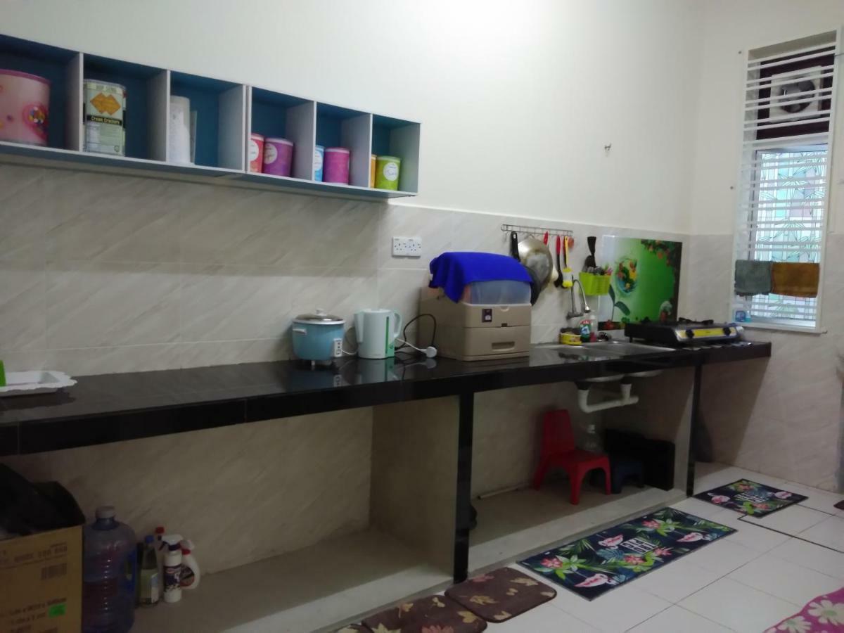 Zah'Ra Homestay Kuala Lipis Εξωτερικό φωτογραφία